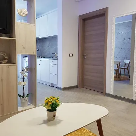 Appartamento Bianca Apartment At Alezzi Beach Resort *