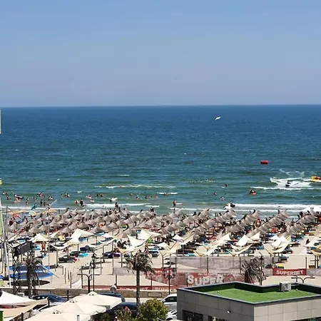Bianca Apartment At Alezzi Beach Resort Appartamento